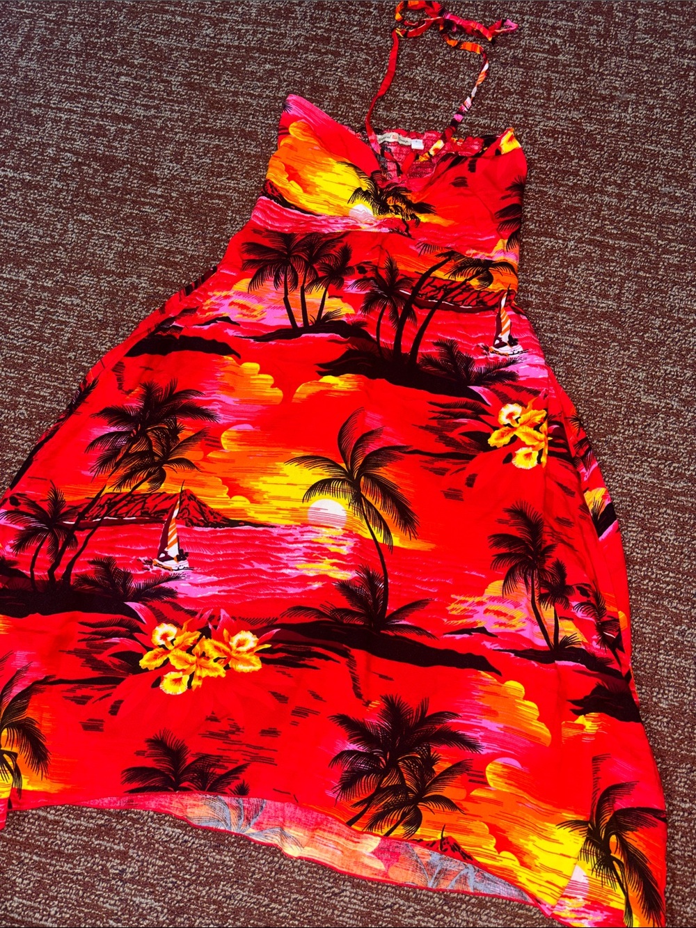 Vintage Hawaiian print dress red a line halter neck smocked back tie neck small